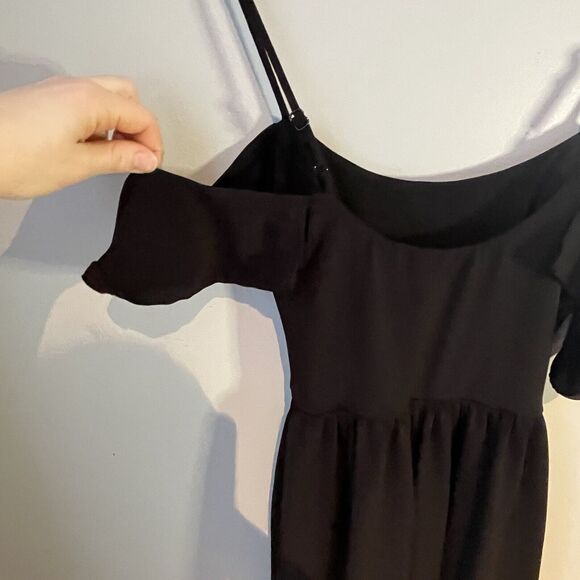 Urban‎ Outfitters NWT Black Stretch Cold-Shoulder Crepe Romper Size XS - Picture 7 of 8